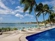 Departamento frente de la marina Puerto Aventuras