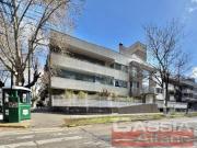 DEPARTAMENTO IMPECABLE ESTADO 4 AMBIENTES, COCHERA...