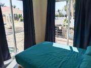 DEPARTAMENTO JUNTO A LA ESCÉNICA