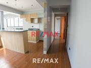 Departamento Más Estacionamiento En Estreno En Barrio...