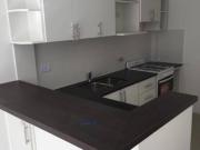 Departamento moderno, en alquiler, con balcón