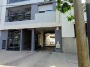 Departamento moderno y luminoso sobre avenida