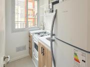 Departamento monoambiente con balcón a la calle / Zona...