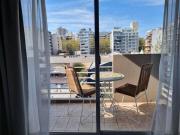 Todo incluido! Departamento monoambiente con balcon y...