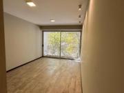 Departamento monoambiente con balcón y terraza comun en...