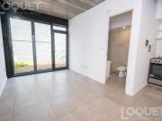 Departamento monoambiente con patio en Planta Baja