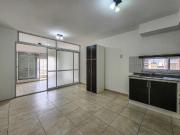 Departamento monoambiente divisible con balcón en el centro