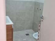 Departamento monoambiente en 1º piso con balcón al...