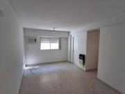 Departamento de un dormitorio en alquiler Balcarce al 400
