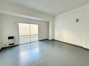 DEPARTAMENTO MONOAMBIENTE VENTA LA PLATA PATIO