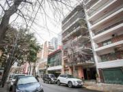 Departamento en Alquiler de 2 Dormitorios con cochera en...