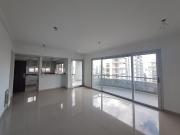 Departamento piso de tres ambientes a la venta en Quilmes