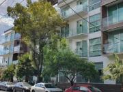 Departamento Planta Baja con balcón y buenos acabados...