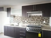 Departamento planta baja en Puerta Real, 3 recámaras, jardín