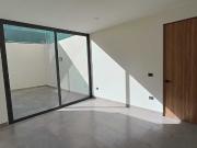 Departamento planta baja en renta con terraza privada