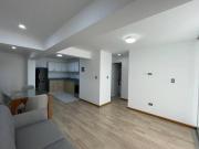 DEPARTAMENTO PRIMER PISO FRENTE A PARQUE