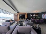 Departamento remodelado con buen gusto. Piso 12,...