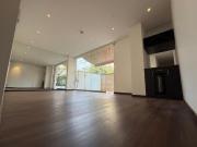 Departamento remodelado de 155 mts2 con terraza. Como nuevo