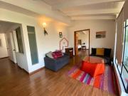 DEPARTAMENTO REMODELADO EN VENTA – UBICACIÓN...