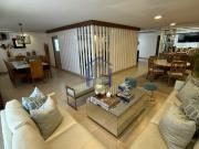 Departamento renovado en alquiler Urdesa Central,...