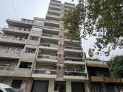 Departamento semipiso de dos dormitorios con cochera