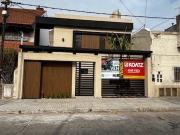 Departamento Tipo Casa en venta en Lanus Oeste