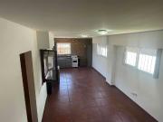 Departamento tipo duplex 3 ambientes con patio y entrada...