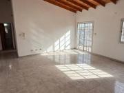 Departamento tres ambientes en alquiler en Villa Dominico