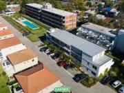 Departamento tres ambientes en venta en Saravi Village