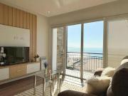 Departamento tres ambientes, vista plena al mar con...