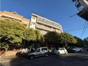 Departamento venta 2 dormi, coch, pileta. A mtrs...