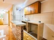 DEPARTAMENTO VISTA A LA CALLE CERCA A LA MUNICIPALIDAD 90M2