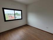 DEPARTAMENTO DE 2 AMBIENTES CON ESPACIO GUARDACOCHE EN...