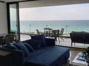 Departamentos de 3 Habitaciones Frente al Mar en San...