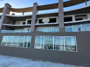 Departamentos en Villa Gesell Con cochera y Baulera, de...