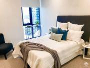 Elevated 2 Bedroom 2 Bathroom with Views