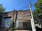 Depósito con local a la calle