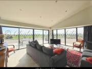 Dept 34 AGDE VILLA RARE DE 255 M2, 4 CHAMBRES SUR 3000 M