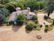 Dept 84 Maubec Propriété avec mas en pierre à rénover...