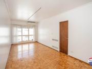 Depto. 4 amb Dependencia, balcón, baulera Recoleta