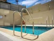 Depto AMOBLADO Av Central/Los Abedules