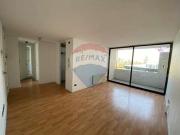 Depto. con estacionamiento y vista despejada