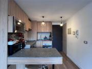 Depto. estilo mariposa en zona conectada