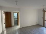 Depto sobre Av. Santa Fe, 1 dorm con balcón