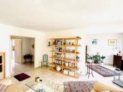 Dernier étage Appartement T3/ T4 de 82 m2 à Aix Nord: Ré