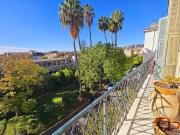 Dernier étage dans un immeuble bourgeois avec parc et...