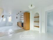 Dernier étage de charme refait par architecte