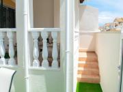 Descubra esta luminosa casa de dos plantas en una de las...