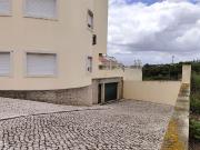 Descubra este acolhedor e luminoso apartamento T3, junto...