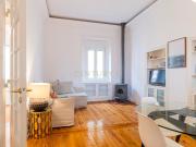 Descubra o Charme da Rua da Bombarda: T3 com Terraço e...